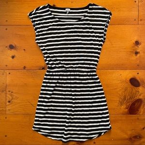 Splendid Black and White Striped Dress Sleeveless Casual Lined Soft Stretchy EUC